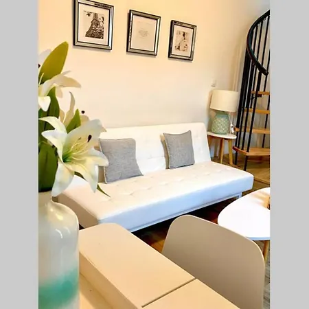 Duplex 1 Bedroom Mons