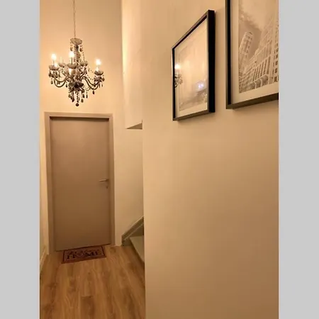 Duplex 1 Bedroom *